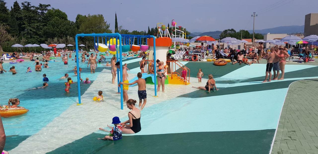 Cisano - San Vito Camping 4*